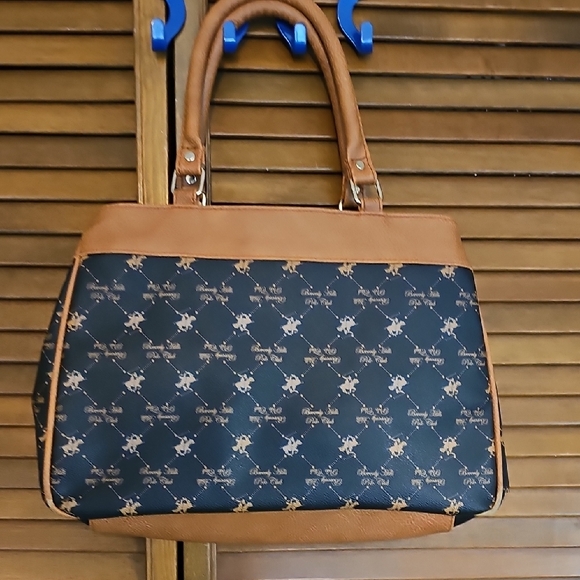 NWoT Beverly Hills Polo Club shoulder bag many compartments zipper closures - Picture 7 of 16